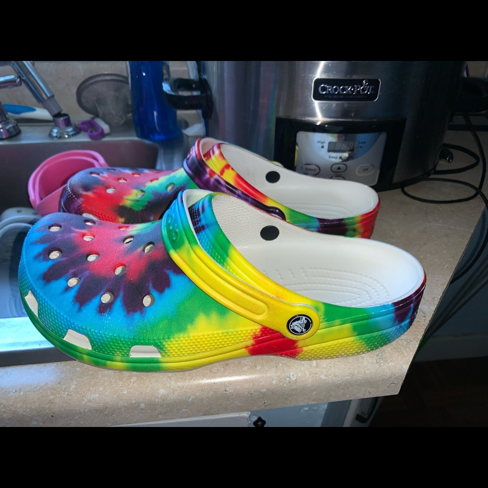 Crocs